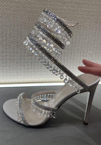 High heel（Estimate 4-7 work days Sent out ,Production after received order）